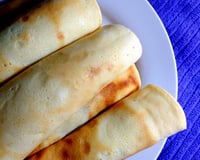 Panqueca com frango ao molho