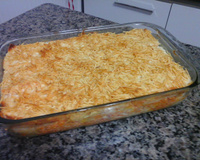 Torta de pão com frango e requeijão