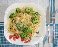 Espaguete com camarão