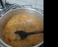 Canjiquinha de milho com costelinha de porco