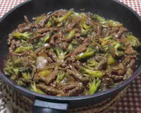 Carne com brócolis