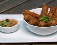 Ainda dá tempo de fazer esse croquete de carne fenomenal para comer assistindo ao jogo do Brasil!