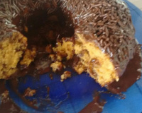 Bolinho de chuva de cenoura com chocolate