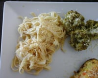 Macarrão alho e óleo e brócolis
