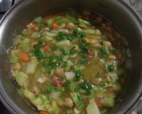 Sopa prática de grão de bico