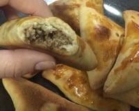 Esfiha de carne adaptada (receita turca)