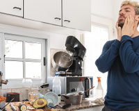 Nem liquidificador, nem geladeira: o eletrodoméstico que leva mais tempo para limpar após o uso e como evitar o acúmulo de sujeira