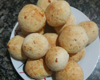 Pão de queijo super fácil