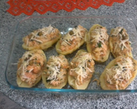 Batatas recheadas com moqueca de camarão