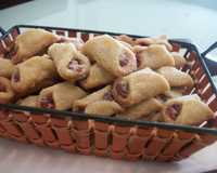 Beliscão de goiabada ( goiabinha )