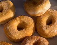 Já fiz várias vezes e fica uma delícia com cafezinho: rosquinha frita do TudoGostoso igual à da vovó