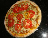 Massa de pizza com máquina de fazer pão
