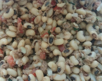 Salada de feijão fradinho com sardinha em lata