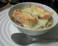 Sopa de cebola gratinada