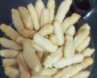 Biscoitos de polvilho fritos