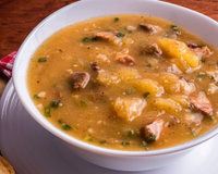 Caldo de vaca atolada