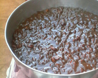 Pé de moleque de brigadeiro