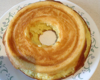Bolo de cremoso de coco de liquidificador