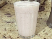 Batida de morango (tipo milk shake)