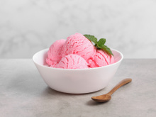 Descobri como fazer sorvete caseiro sem máquina e agora não compro mais: fica delicioso e cremoso