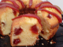 Bolo de fubá com goiabada