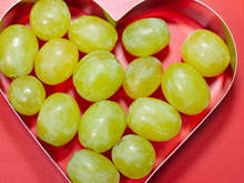 Uva de coração: que tal transformar a fruta em um lindo petisco no dia dos namorados? Veja como é fácil fazer!