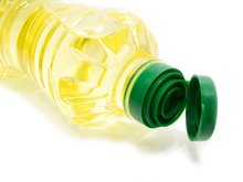 Nunca jogue fora a tampa plástica do óleo: ela tem uma função que poucas pessoas conhecem