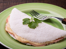 Pronta em 5 minutos: essa tapioca recheada é a opção perfeita para o lanche ou brunch