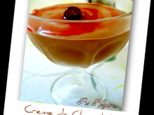 Sorvete ou creme de chocolate ao licor e nozes