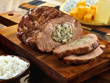 Copa lombo Frimesa recheada com fondue de queijo