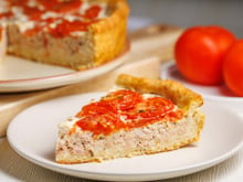 Torta salgada de atum sem massa: receita fácil e econômica, pronta em minutos