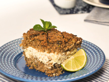 Esse kibe de forno recheado é a receita favorita da minha família para jantar no fim de semana: recheio muito cremoso e kibe bem temperado