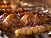 Churrasco é brasileiro! conheça a história de como o churrasco se tornou popular no Brasil e no mundo