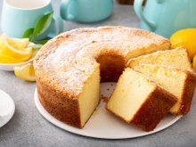 Sem açúcar, sem óleo e sem glúten: como fazer um bolo de laranja fofinho no liquidificador