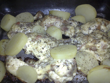 Coxa e sobrecoxa assada ao creme