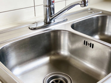 Renovar a pia da cozinha fica mais fácil com cuba gourmet em oferta no Mercado Livre