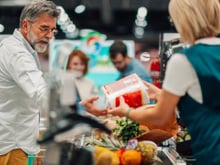 Adeus às surpresas no caixa: como as novas regras para supermercados brasileiros afetam o seu bolso