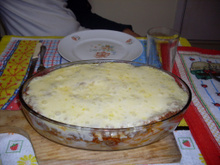 Macarrão ao molho branco e vermelho