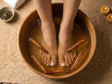 Vale a pena lavar os pés com canela? Veja se o truque funciona mesmo ou se não passa de um mito