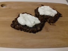 Hamburguer vegetariano de cogumelos e quinoa