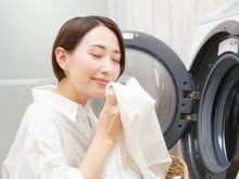Por que as roupas ficam com um cheiro ótimo de amaciante depois de lavar, mas o aroma desaparece quando elas secam? Descubra os segredos para fazer o amaciante durar mais tempo