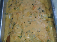 Panqueca de carne de sol com queijo coalho ao molho de abóbora e gengibre