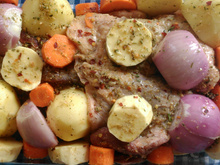 Carne assada com legumes