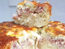 Torta portuguesa no liquidificador: receita prática com recheio de pizza que derrete na boca