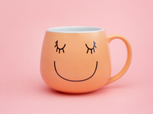 Comprei estas canecas divertidas em promoção e minha vida nunca mais foi triste