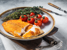 O peixe perfeito para sua Quaresma: faço à milanesa, bem sequinho por fora e suculento por dentro