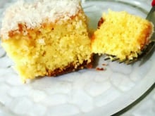 Bolo de coco fofinho e molhadinho