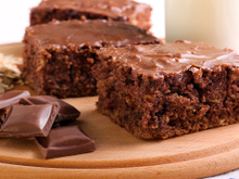 Nem manteiga, nem farinha: como fazer brownies de cacau no liquidificador prontos em 20 minutos em uma versão mais saudável e deliciosa