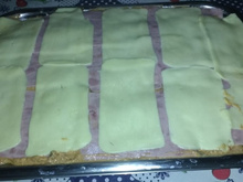 Lasanha mista com pão e banana