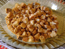 Coco caramelizado sem segredo igual da barraquinha com apenas 3 ingredientes: se liga na dica para abrir o coco!